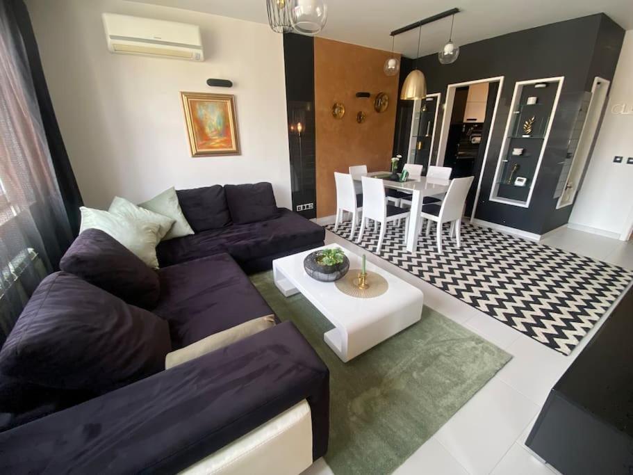 Lovely 1-Bedroom Apartament With Free Parking Sofia Bagian luar foto