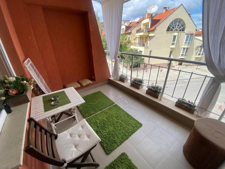 Lovely 1-Bedroom Apartament With Free Parking Sofia Bagian luar foto