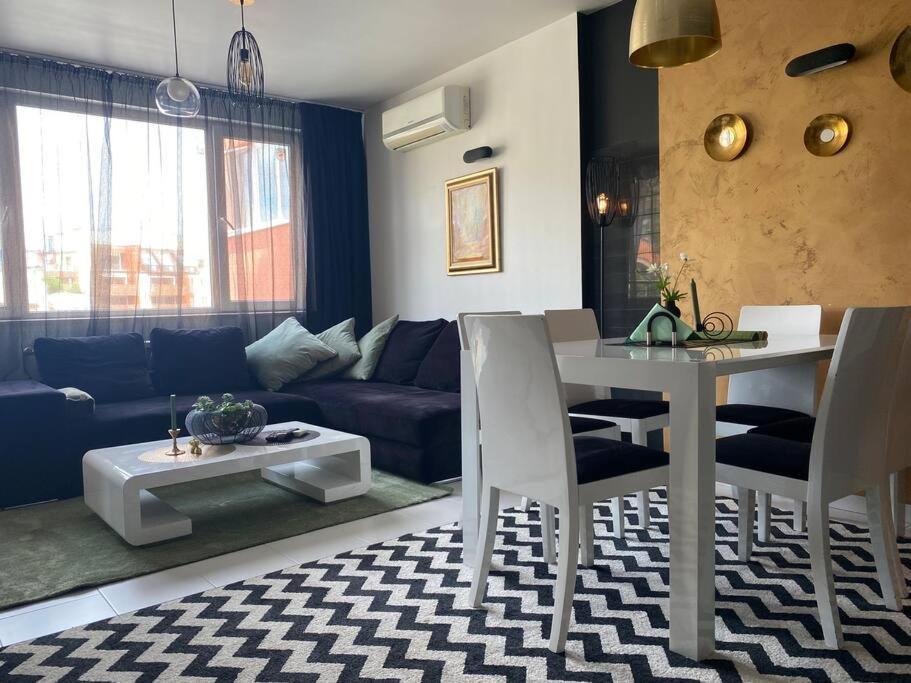 Lovely 1-Bedroom Apartament With Free Parking Sofia Bagian luar foto