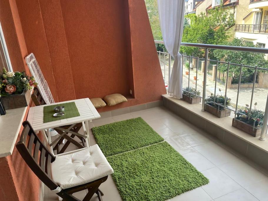 Lovely 1-Bedroom Apartament With Free Parking Sofia Bagian luar foto
